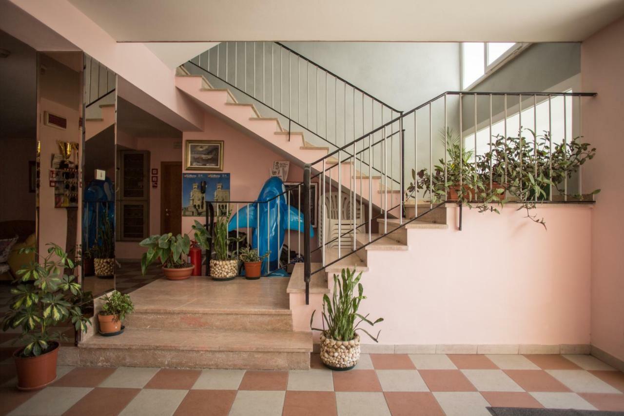 Hotel Cliff Rimini Bagian luar foto