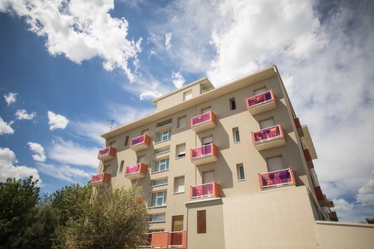 Hotel Cliff Rimini Bagian luar foto